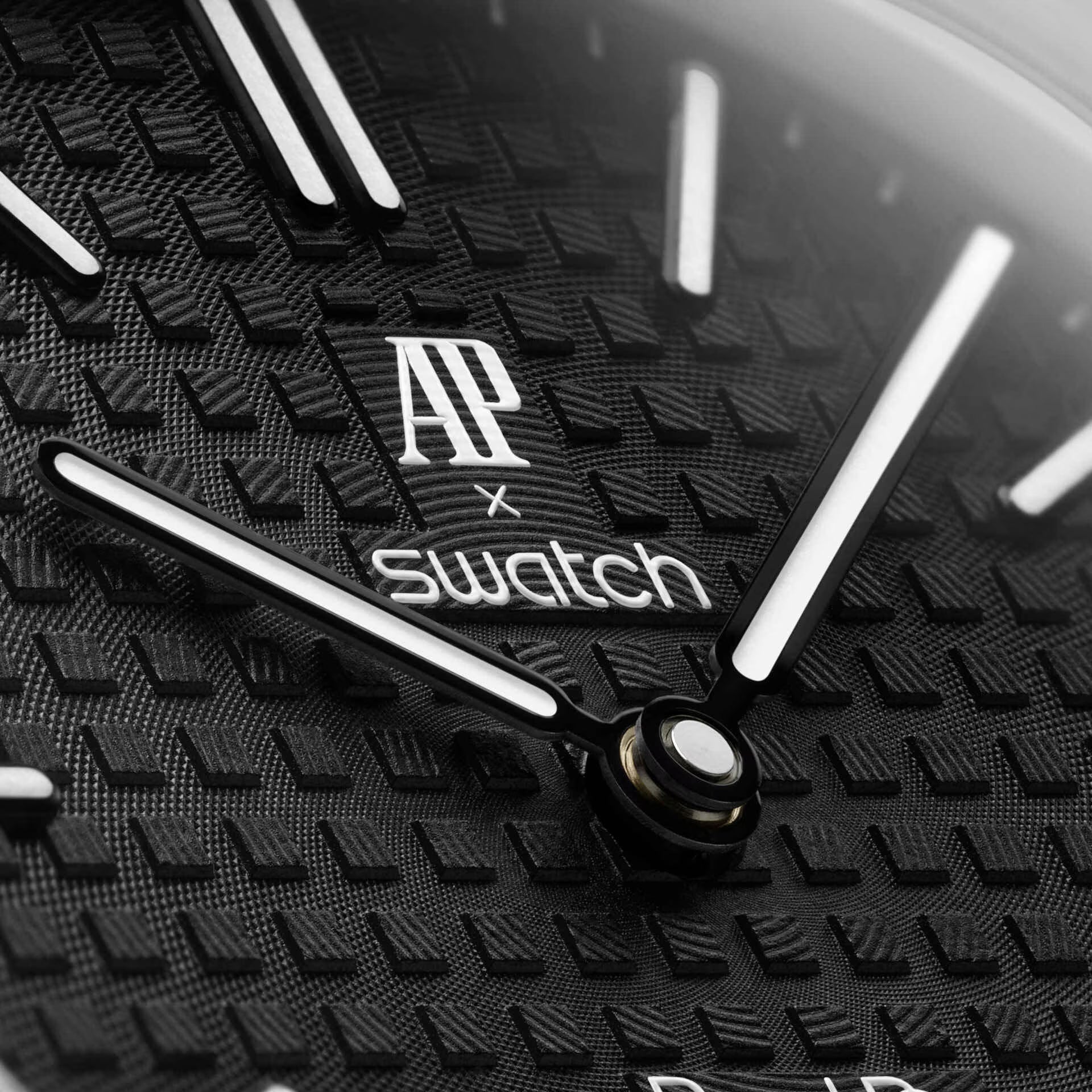 Swatch x Audemars Piguet | Royal Pop | Bioceramic Pocket Watch | Ocho Negro
